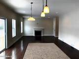918 Ridgeview Circle - Photo 8