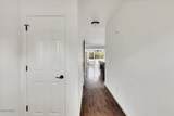 22 Stacey Way - Photo 15