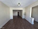 918 Delamont Avenue - Photo 3