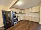 2819 New York 10 - Photo 10