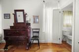 823 Warren Street - Photo 18