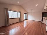 208 Yorktown Drive - Photo 3