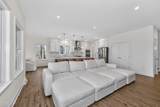 622 Acland Boulevard - Photo 6