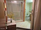 17 Holland Lane - Photo 32