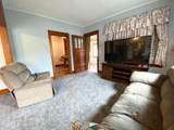 38 Van Heusen Street - Photo 4