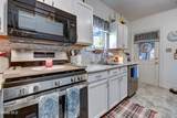 300 Wells Street - Photo 18