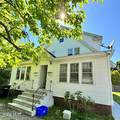 2121 Burdett Avenue - Photo 3