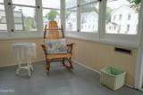 451 Perry Street - Photo 12