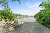 3562 Lake Shore - Photo 14