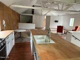 10 Thompson Street - Photo 19