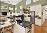 201 Kingsley Road - Photo 24