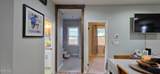 612 Pawling Avenue - Photo 8