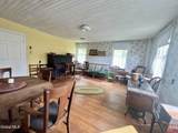 6328 New York 10 - Photo 17