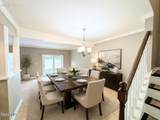 9 Chadwyck Square - Photo 1