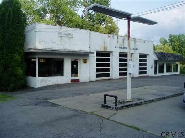 310 Bleecker St - Photo 1