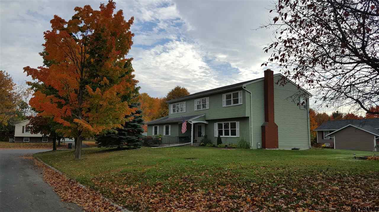 142 Spring Hollow Dr, Cohoes, NY 12047 (MLS #201702506) :: Weichert Realtors®, Expert Advisors