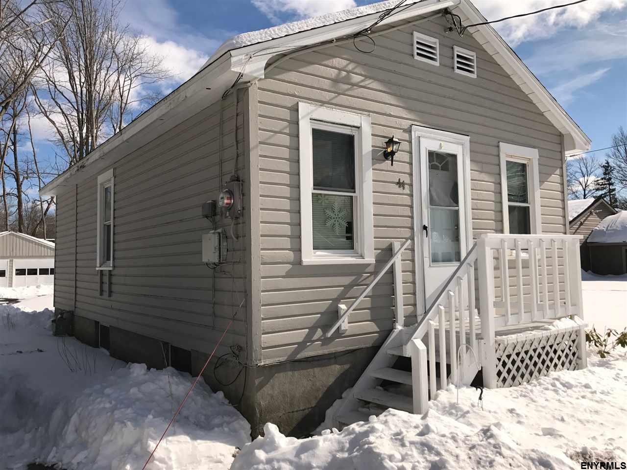 Colonie, NY 12205 :: Weichert Realtors®, Expert Advisors