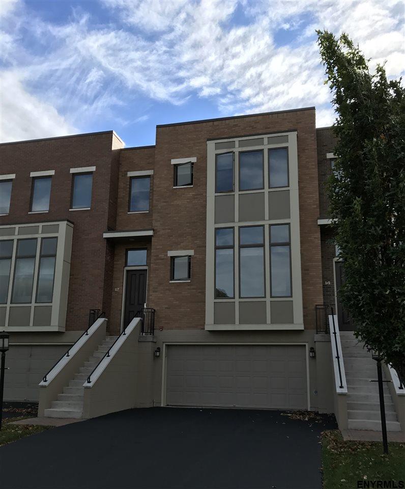 12 Bryn Mawr Ct - Photo 1