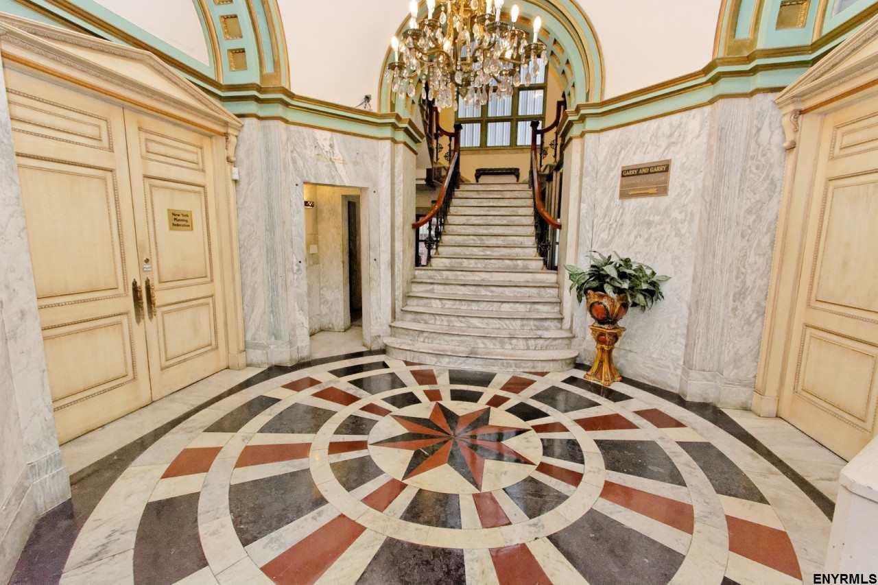 600 Broadway - Photo 1