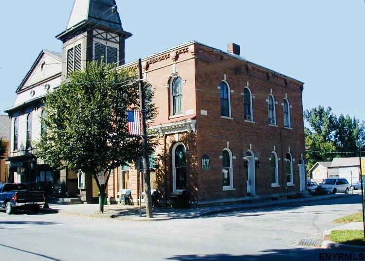 1 Washington St - Photo 1