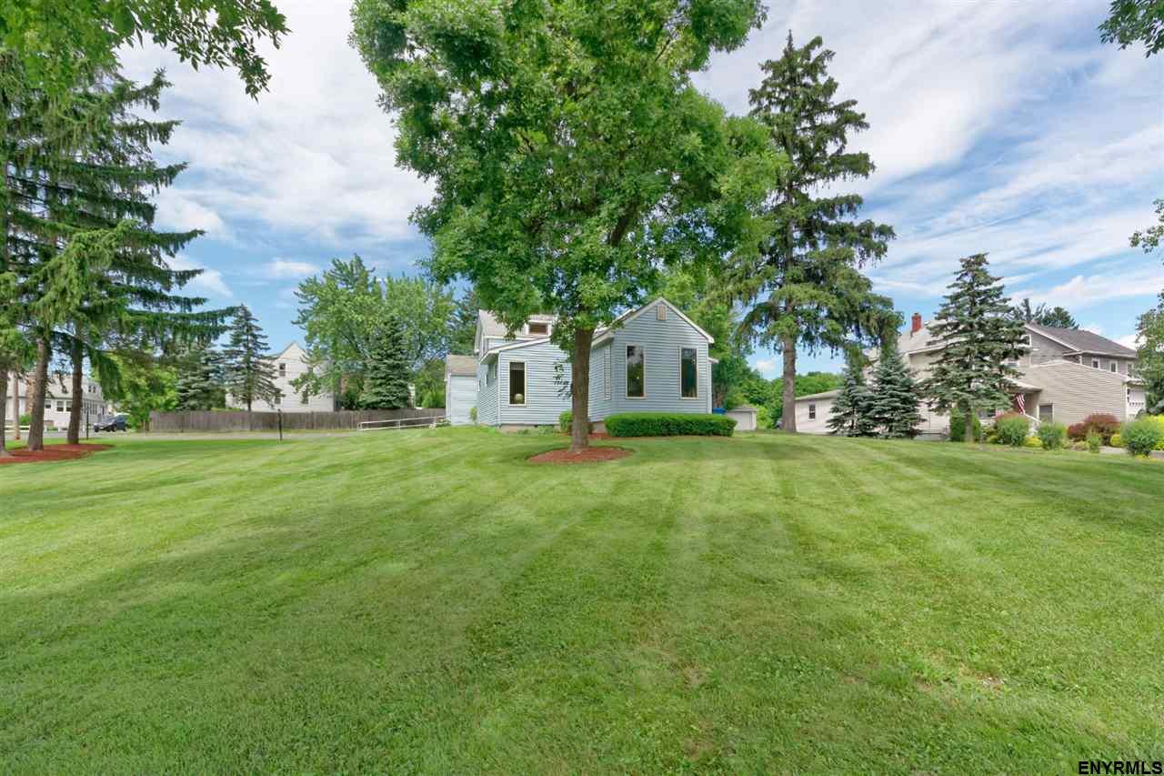 285 Troy Schenectady Rd - Photo 1