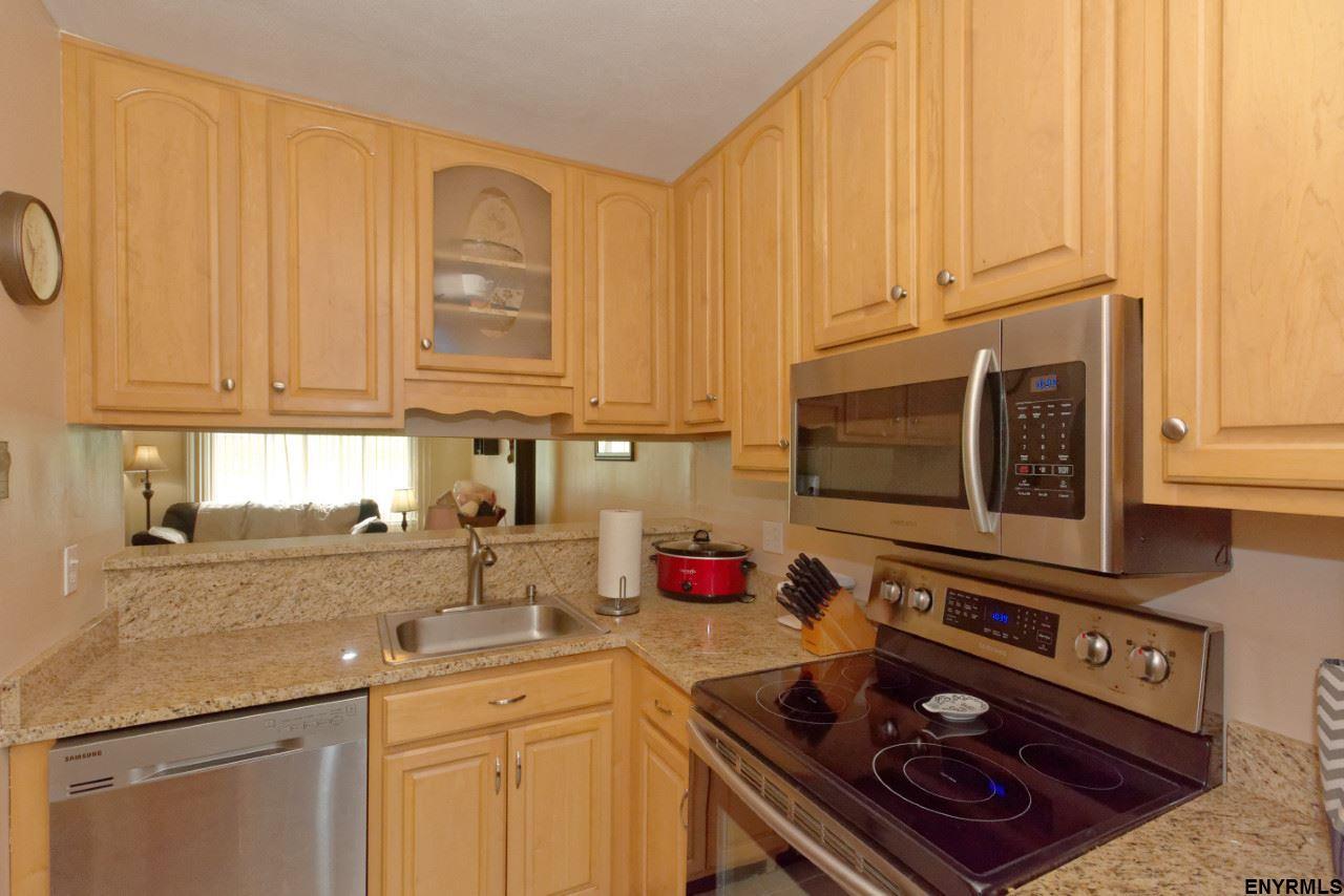 603 Chatham Ct - Photo 1