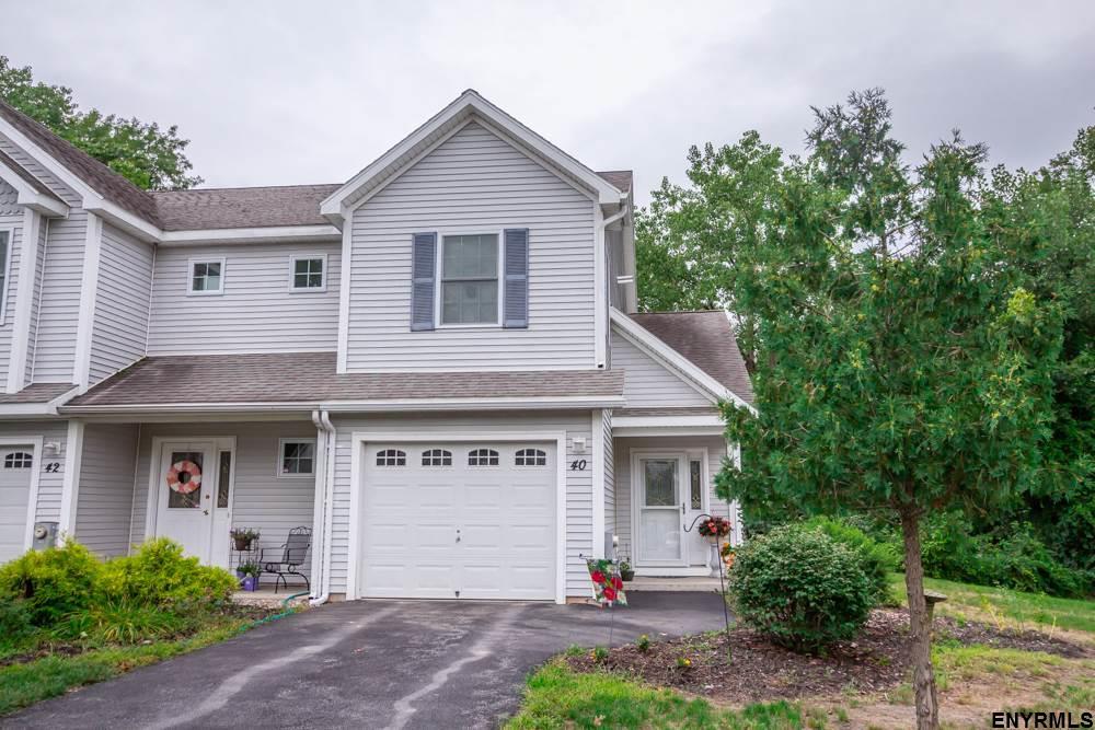 40 Cobblestone Ct - Photo 1