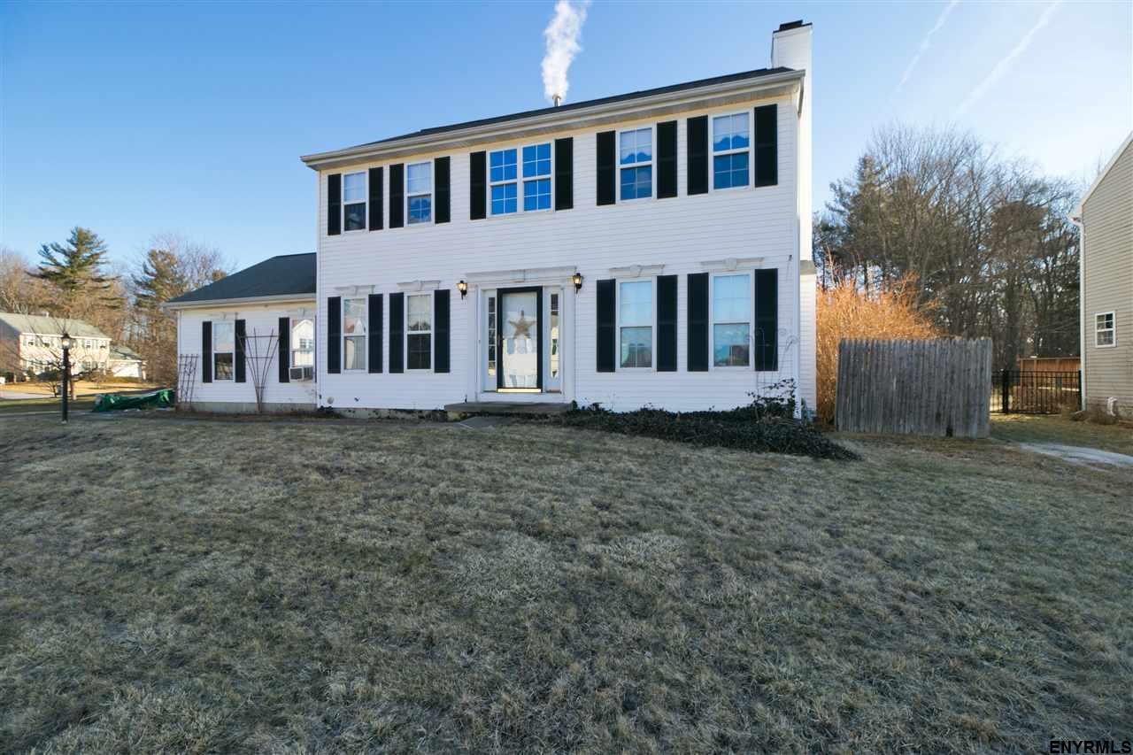 716 Adams Cir - Photo 1