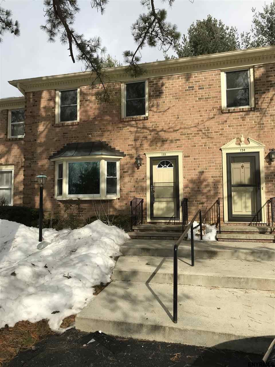 153 Williamsburg Ct - Photo 1