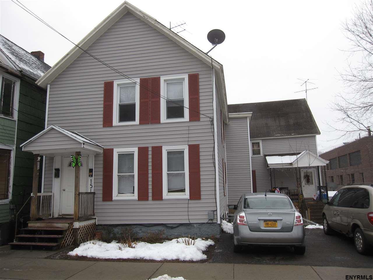 151 Loomis St - Photo 1