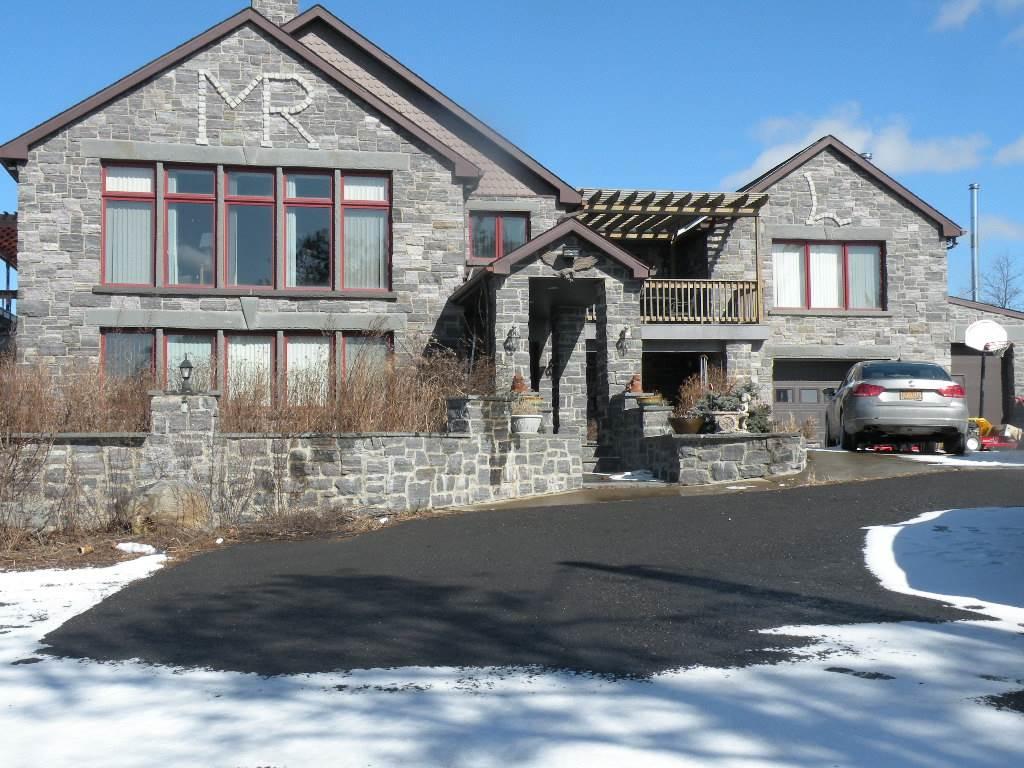 423 Snyderville Rd - Photo 1