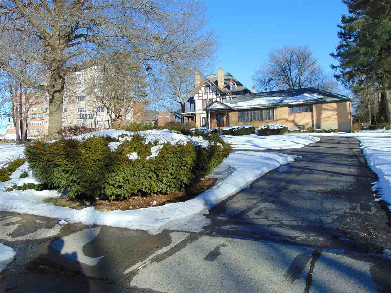 1494 Wendell Av - Photo 1