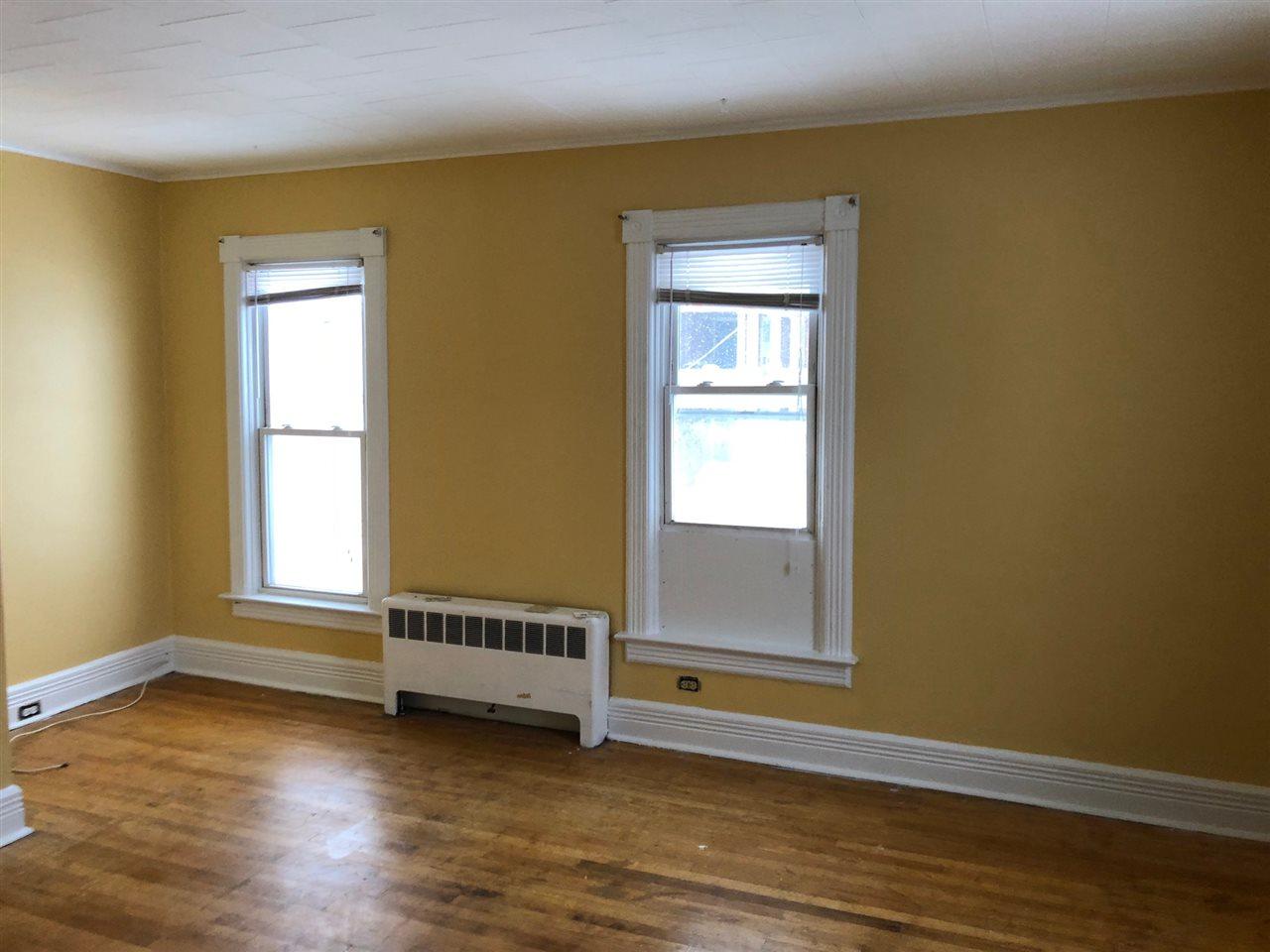 282 Division St - Photo 1