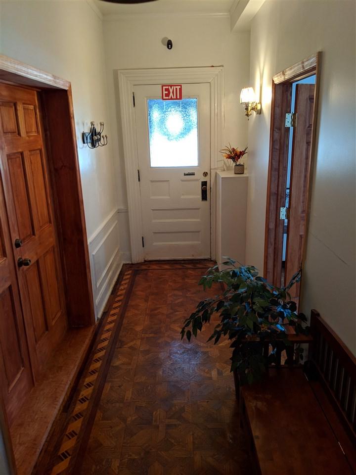 1352 Union St - Photo 1