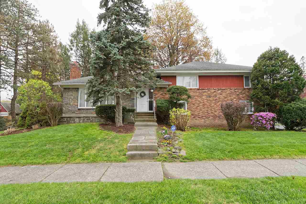102 Buckingham Dr - Photo 1