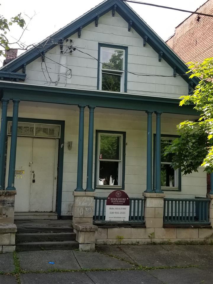 429 10TH ST - Photo 1