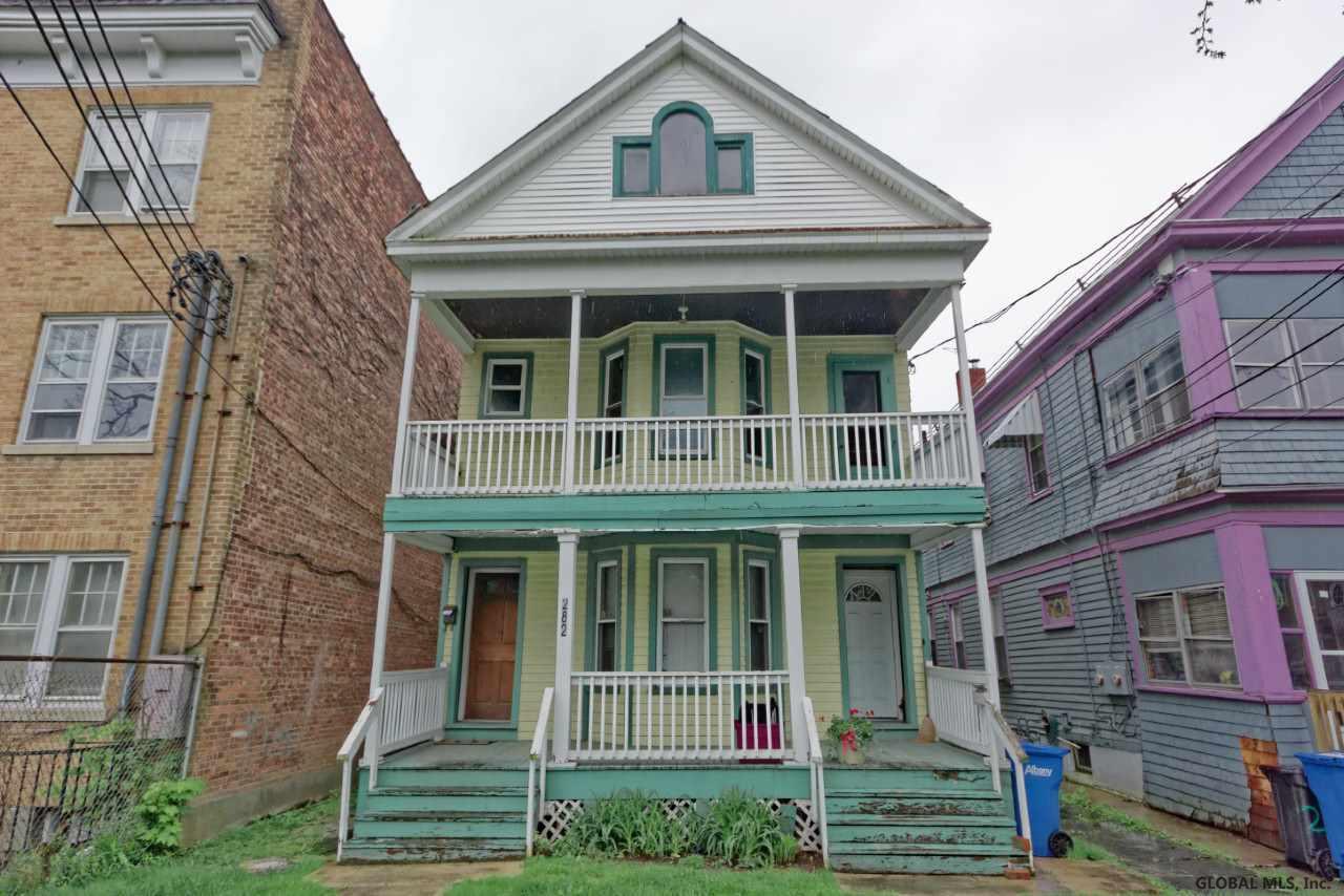 282 Yates St - Photo 1