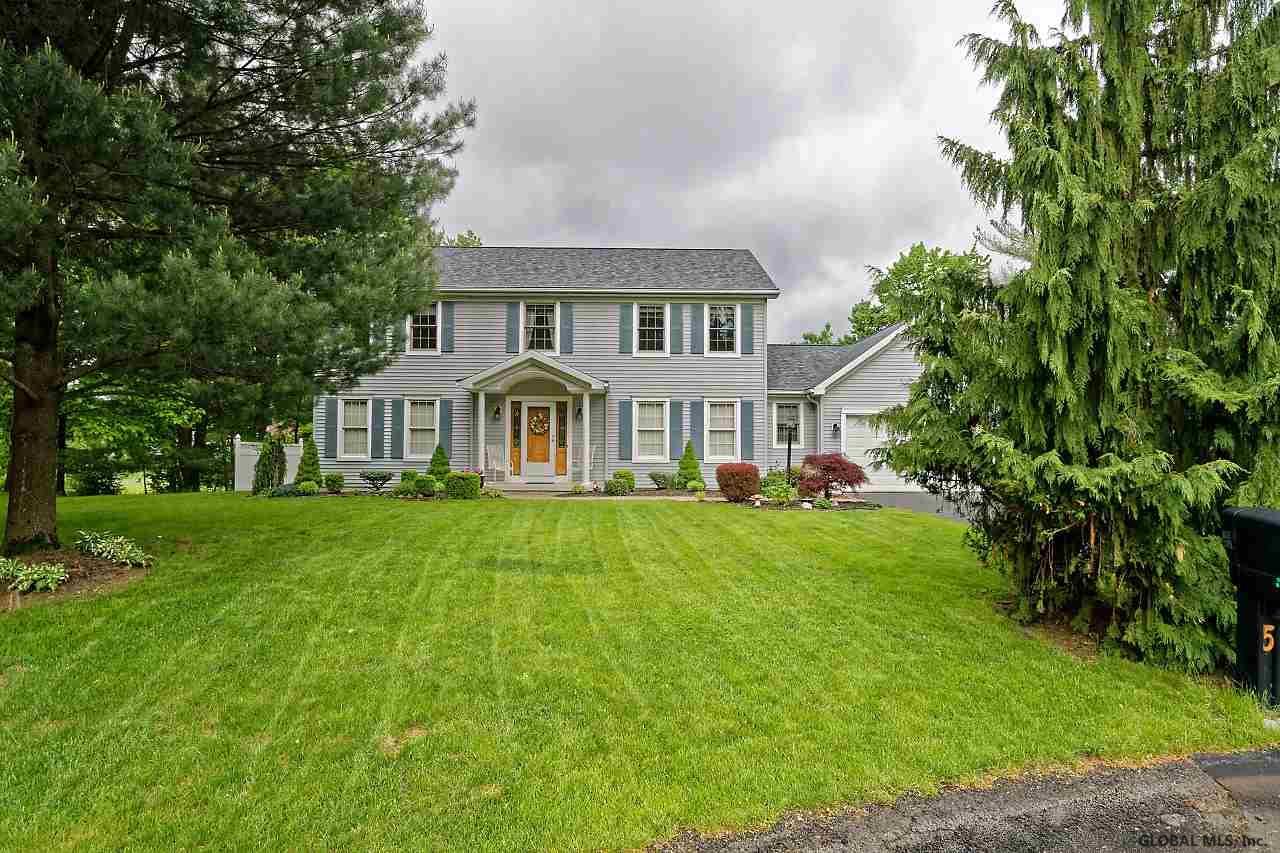 5 Hartfield Ct - Photo 1