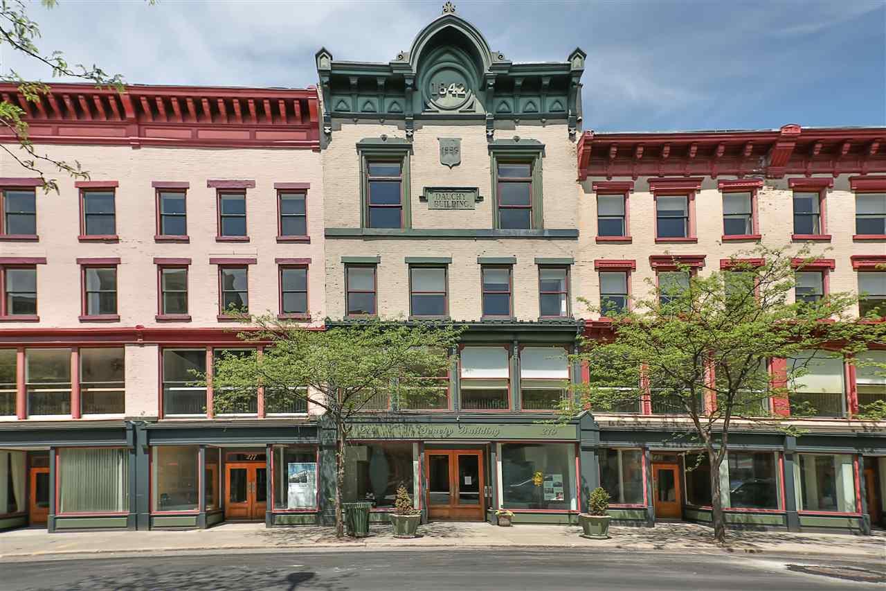 279 River St - Photo 1