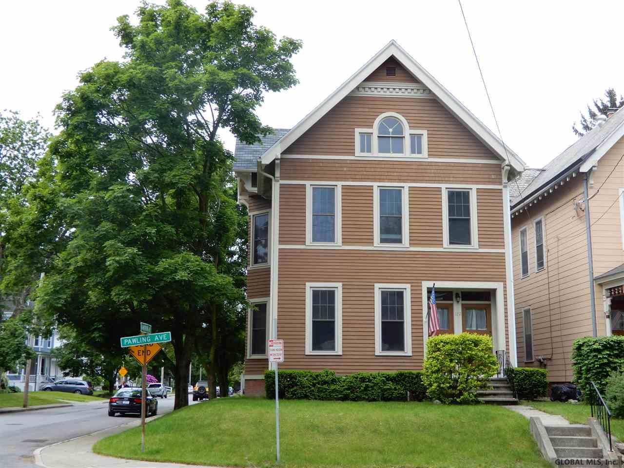 172 Pawling Av - Photo 1