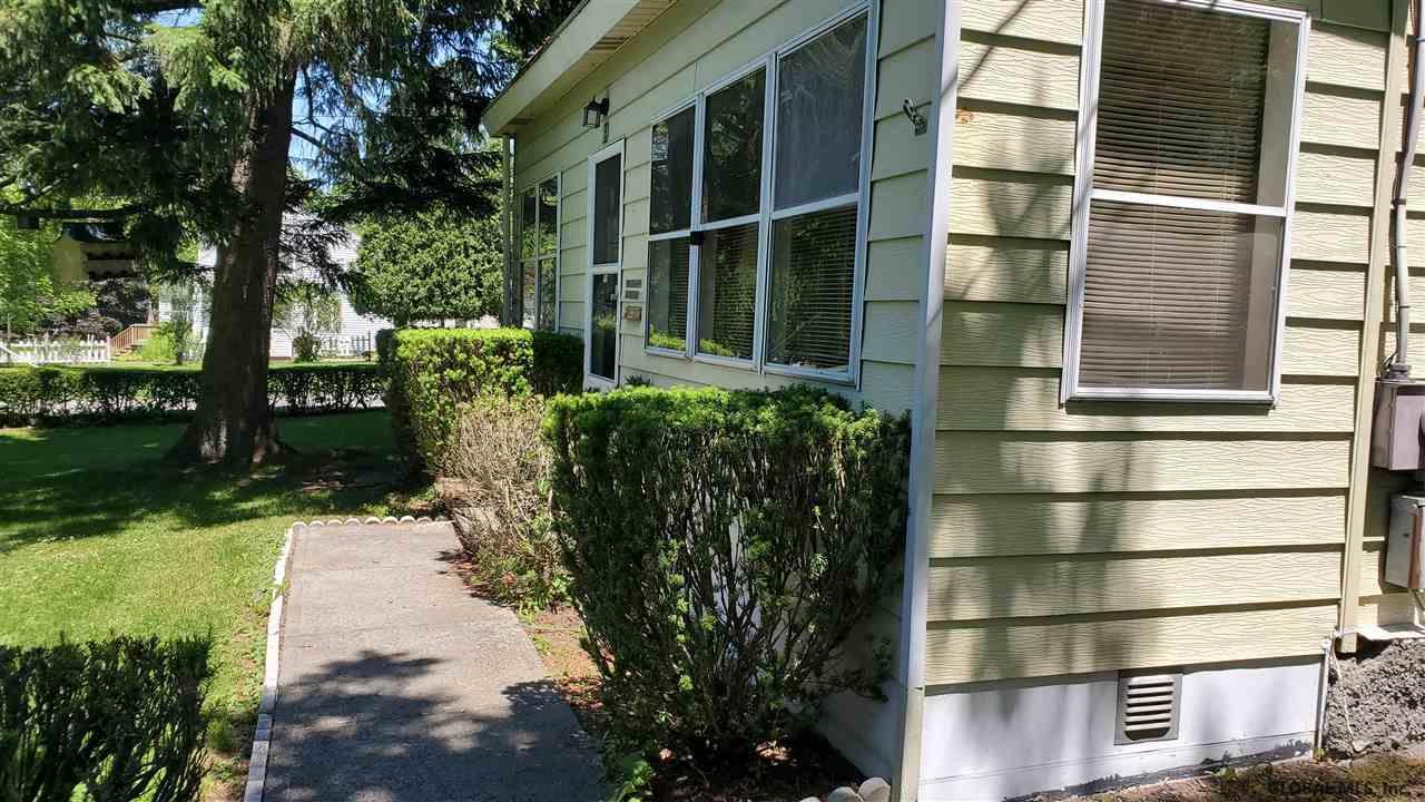 64 Ely St - Photo 1