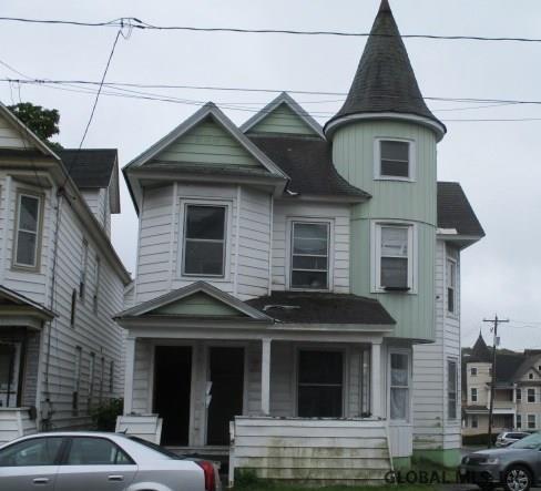 264 Division St - Photo 1