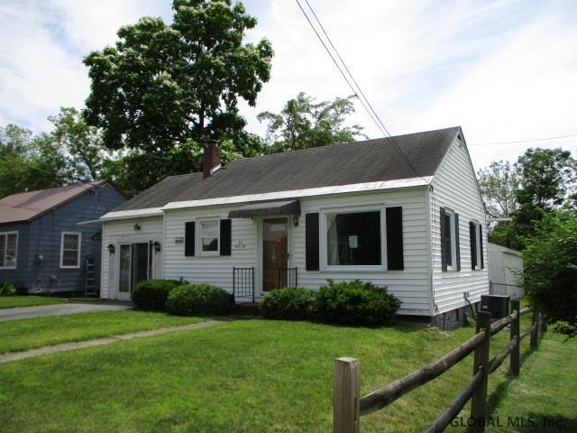 46 Putnam Av - Photo 1