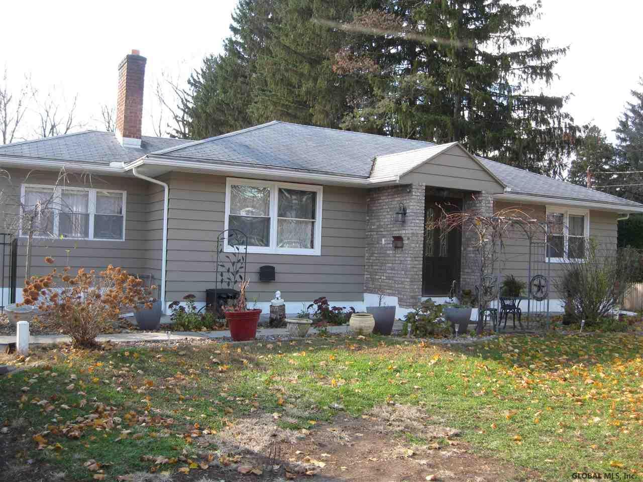 131 Cherry Av - Photo 1