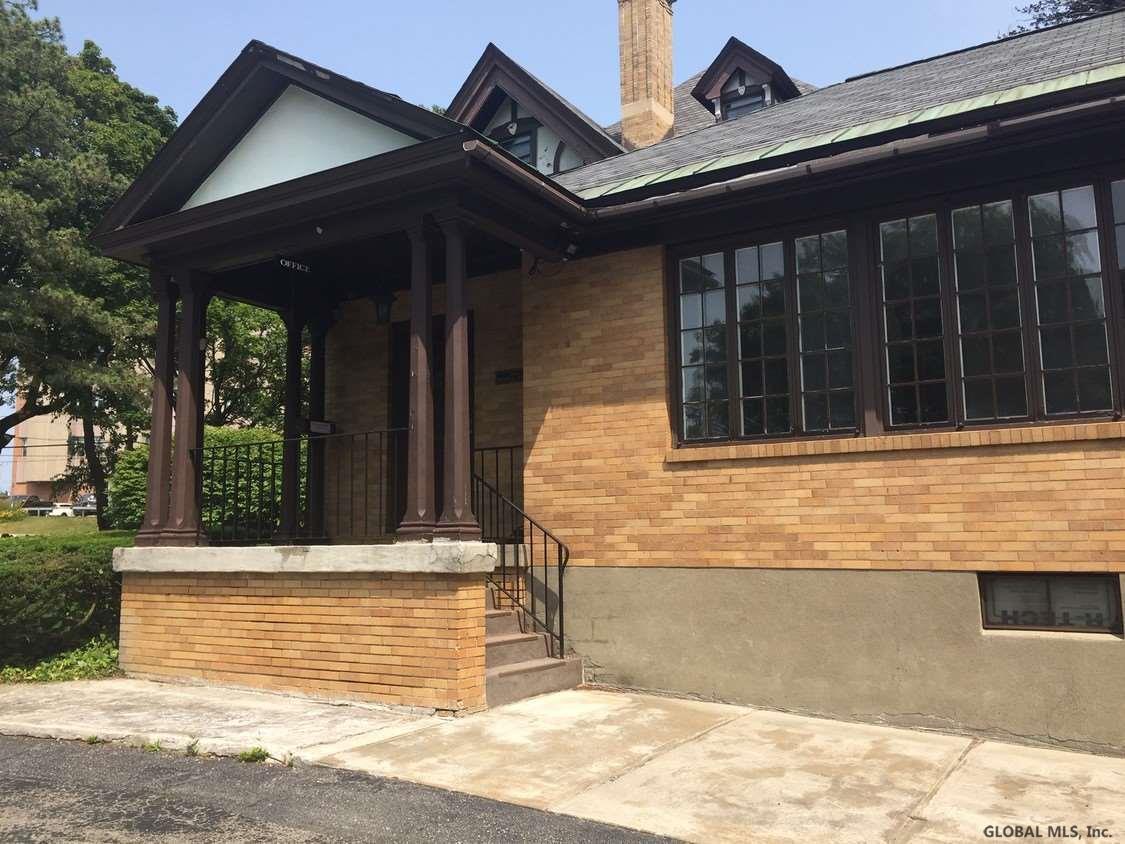 1494 Wendell Av - Photo 1
