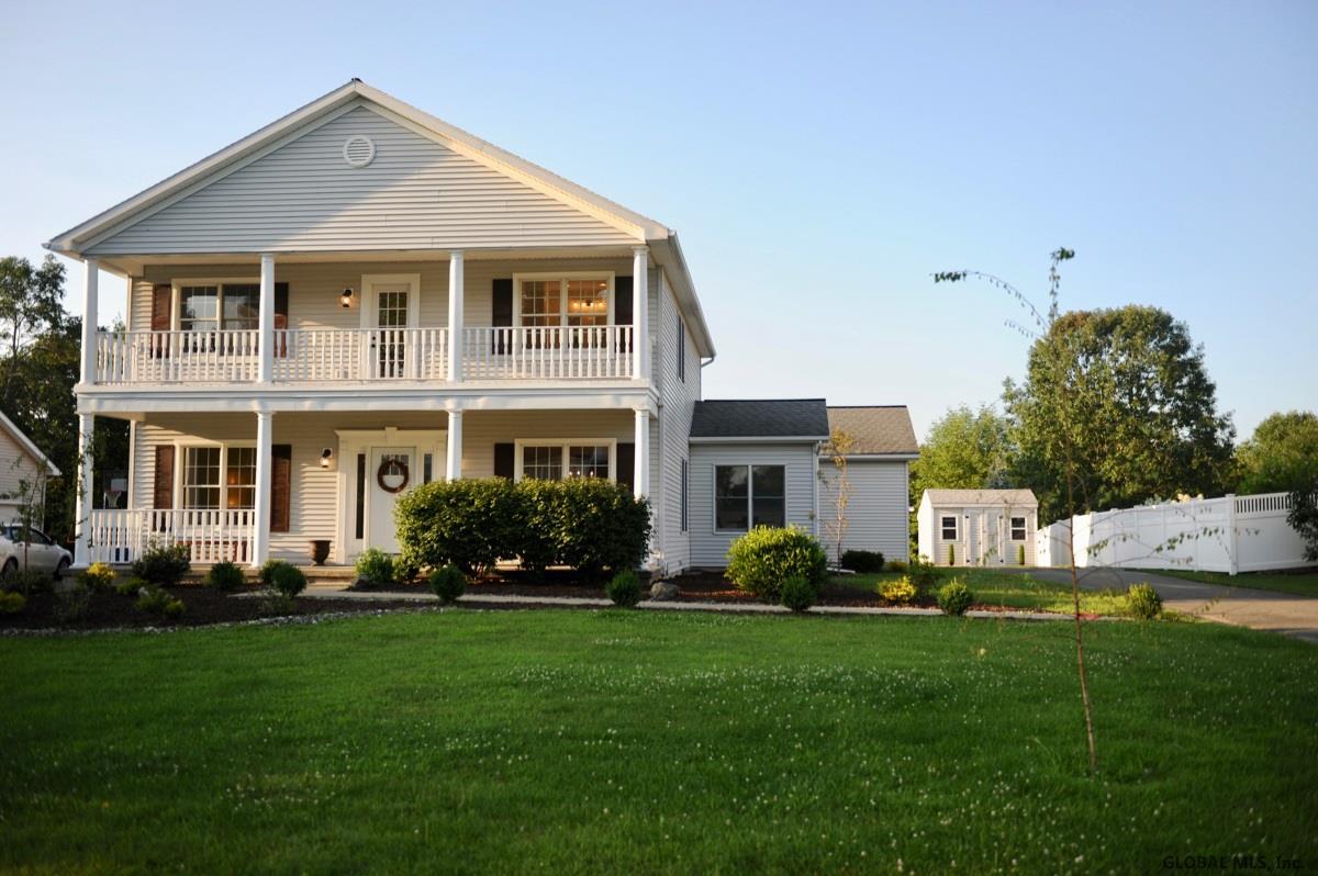 8 Valentine Dr - Photo 1