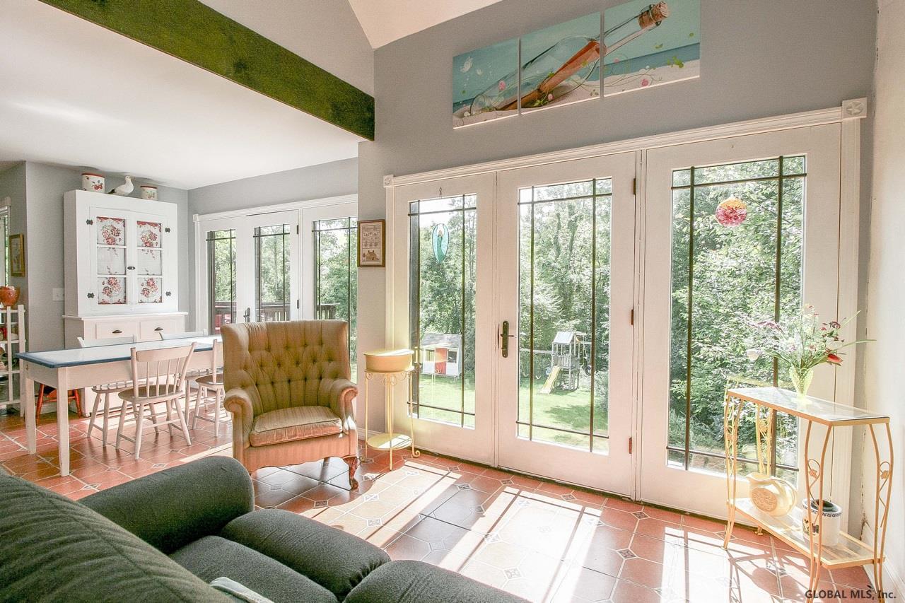 7 Spring Hill Rd - Photo 1
