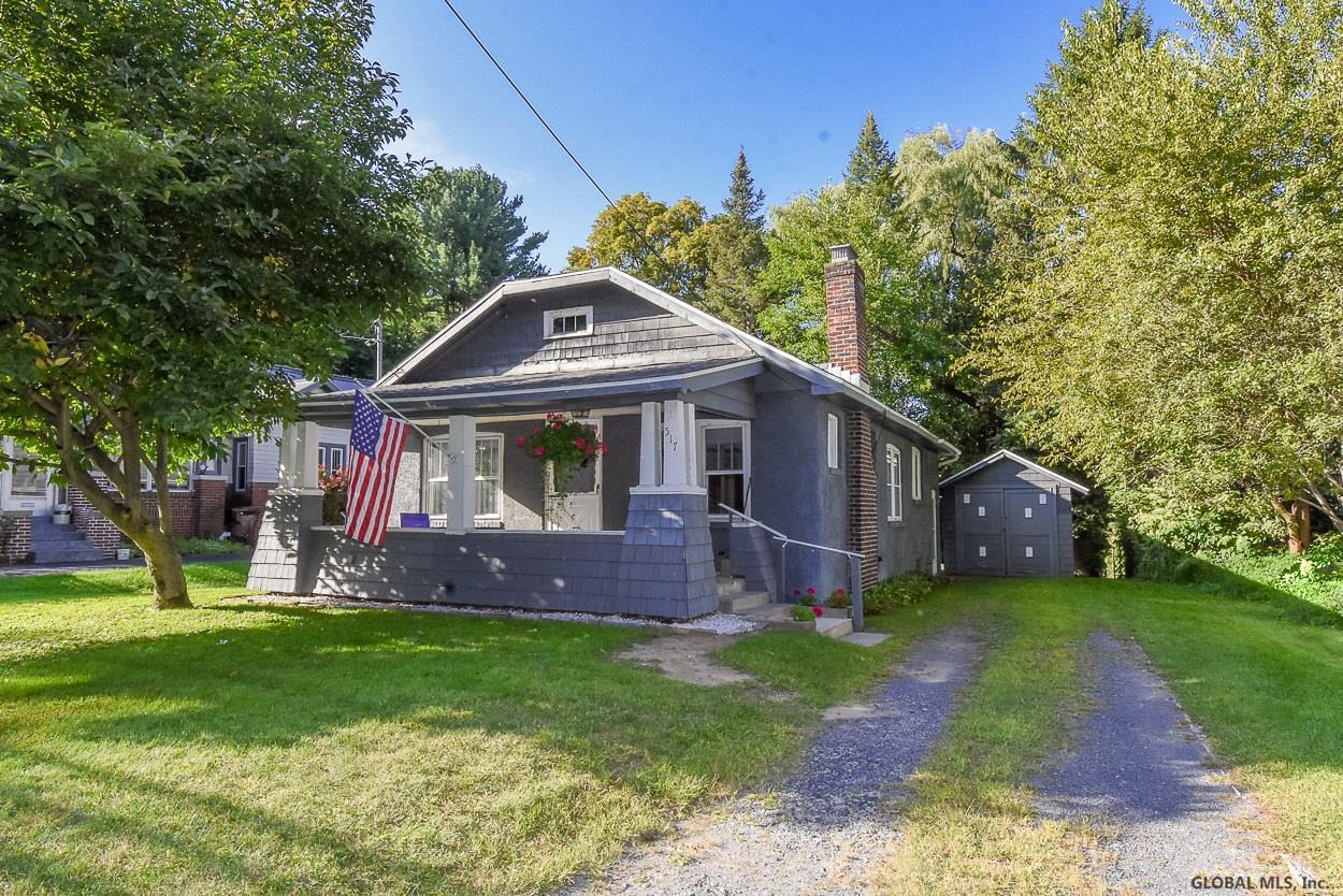 517 Kenwood Av - Photo 1