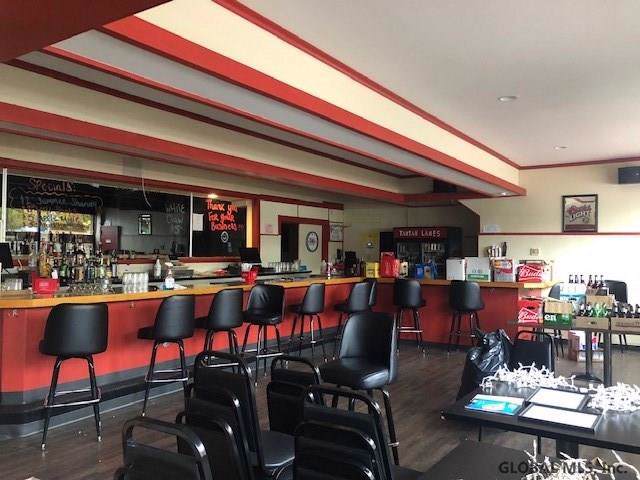 217 Mohawk Av - Photo 1