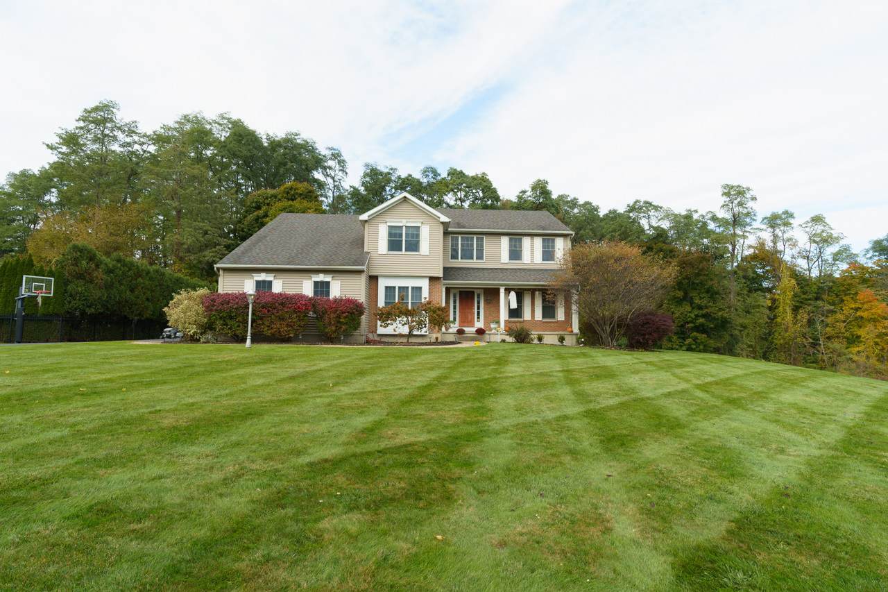 101 Queen Anne Dr - Photo 1